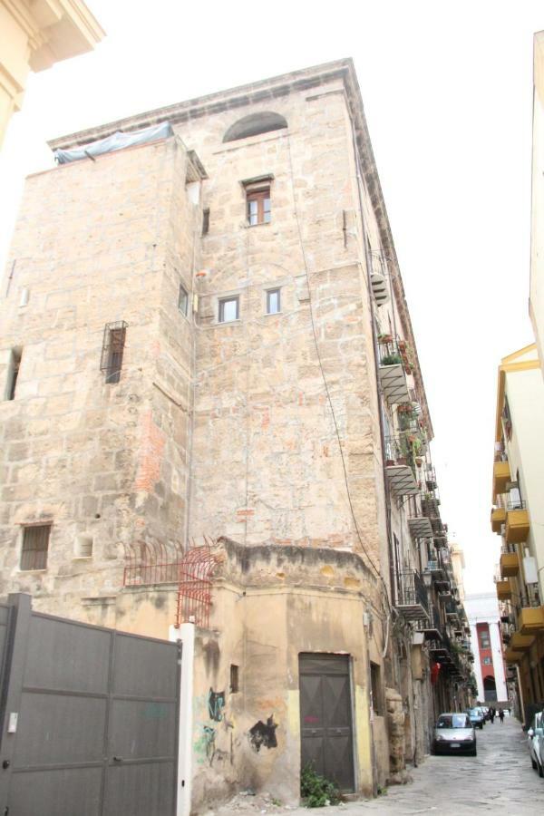 Appartamento Valverde ปาแลร์โม ภายนอก รูปภาพ